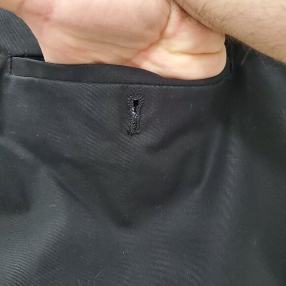 Gap Khakis Tailored Wrinkle Resistant Straight Fit Men's Black Pants NWT 31x32 - Picture 9 of 10